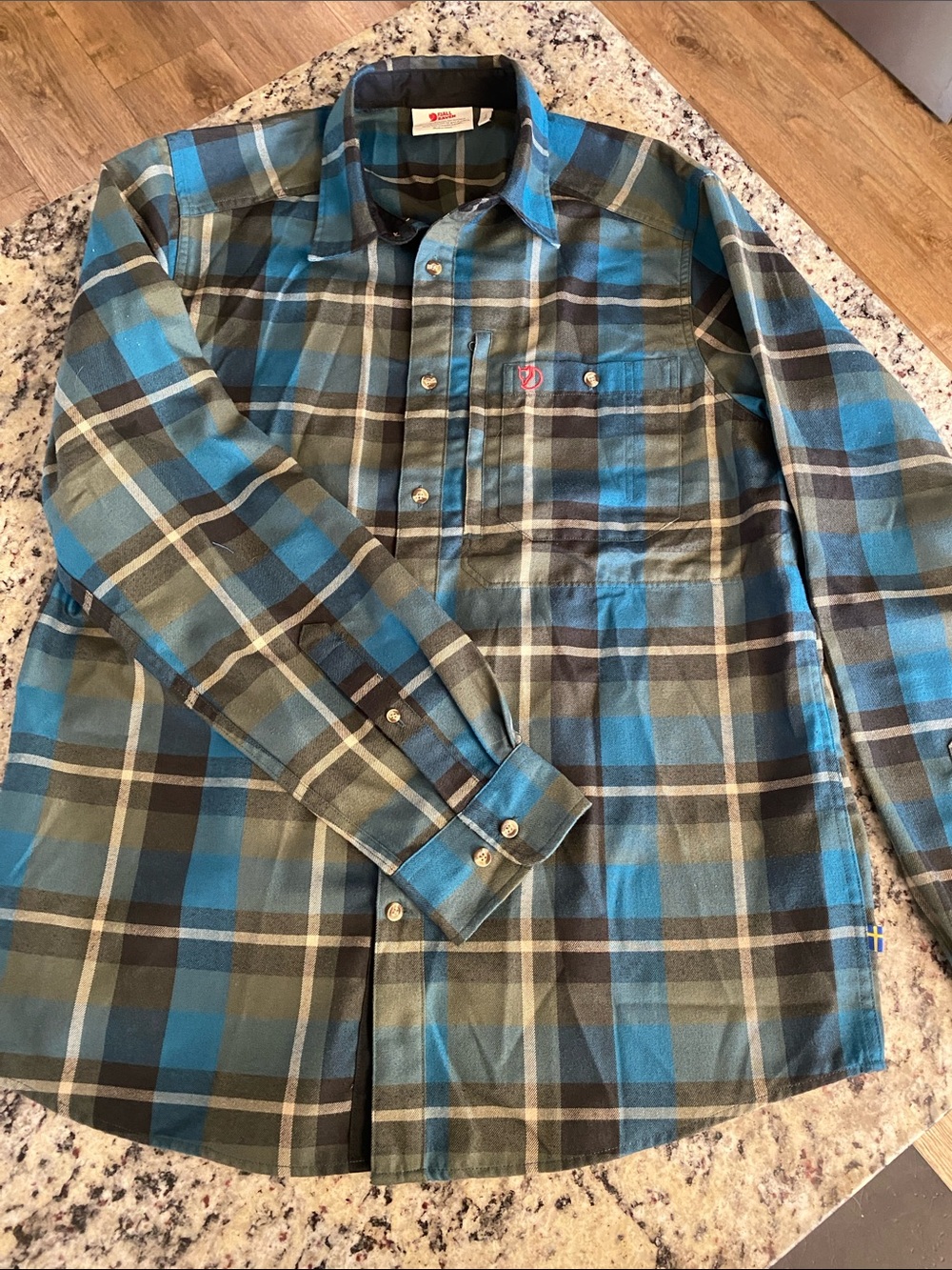 Men's Fjallraven Blue Plaid Button-Up flannel
